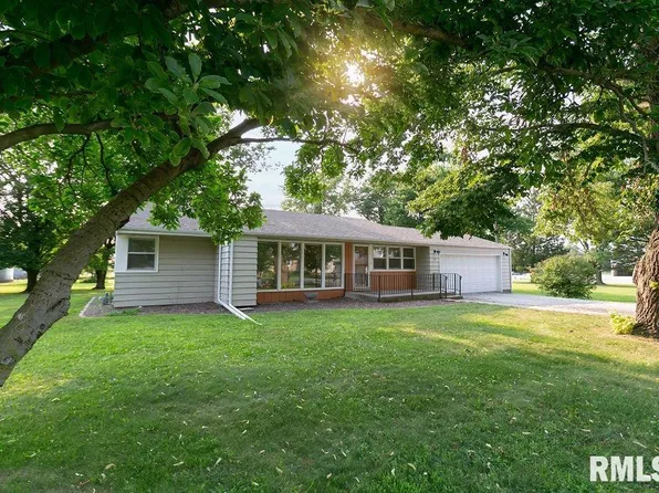 205 White St, Congerville, IL 61729