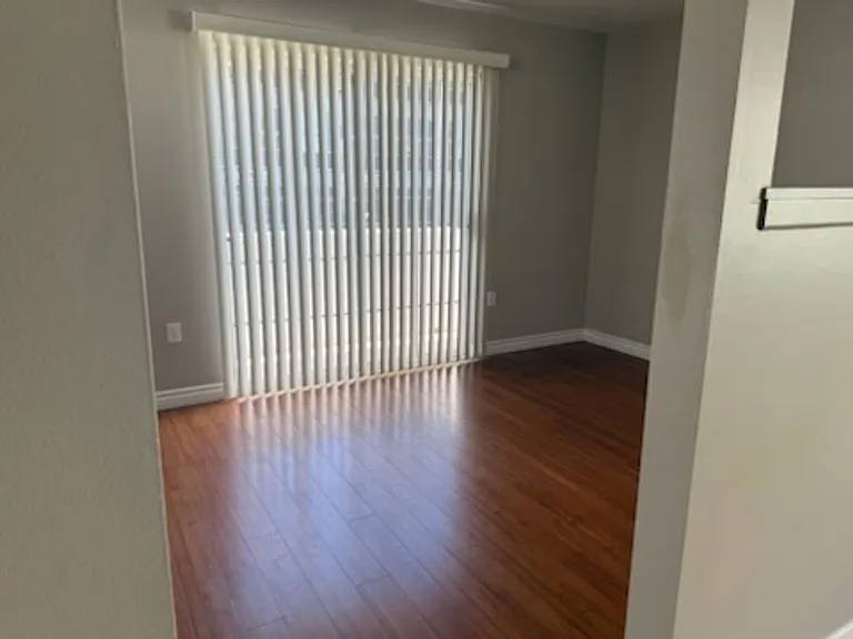 1618 Schrader Blvd — Photo 20