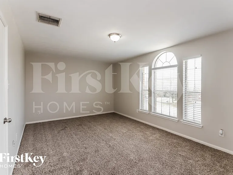 25339 Barmby Dr — Photo 13