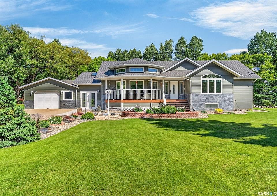 1st image of 527 McAllister AVENUE