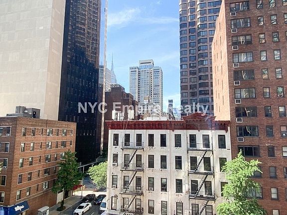 4th image of 710 2nd Ave #16F