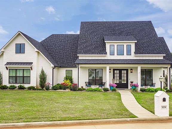 3rd image of 20230 Deer Hollow Dr