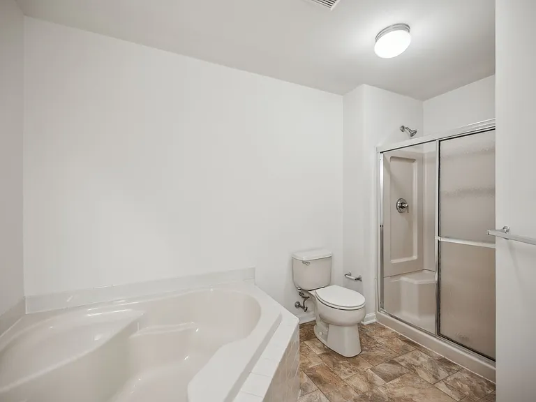 Autumn Park Apartments — Photo 24