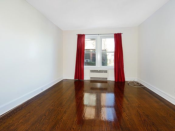 3rd image of 340 Fairmount Ave APT 301