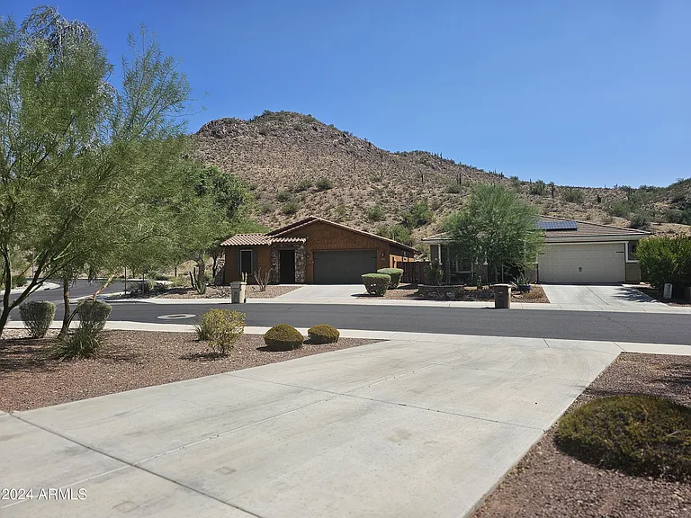 27284 N Skipping Rock Rd — Photo 6