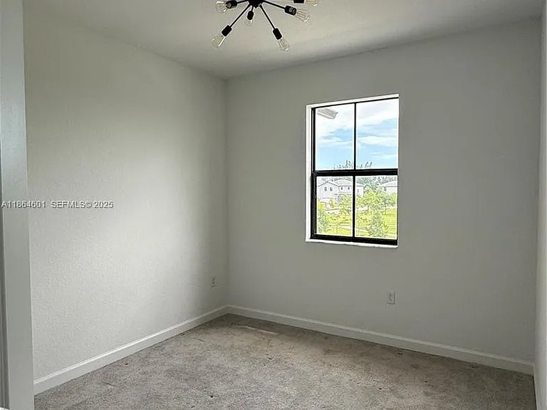 28532 SW 133rd Path — Photo 8