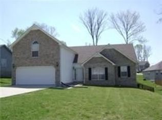 102 Howard Woody Dr, La Vergne, TN 37086