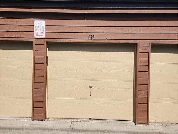 4th image of 2685 S Dayton Way APT 215