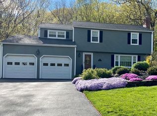 136 Bender Rd, Hamden, CT 06518