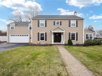1 Barbara Cir E, Rumford, RI, 02916