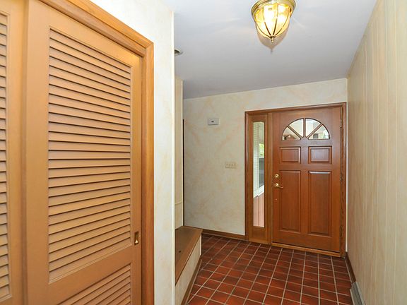 4th image of 422 Park Crest Dr