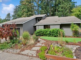 8793 SW Iroquois Dr, Tualatin, OR 97062