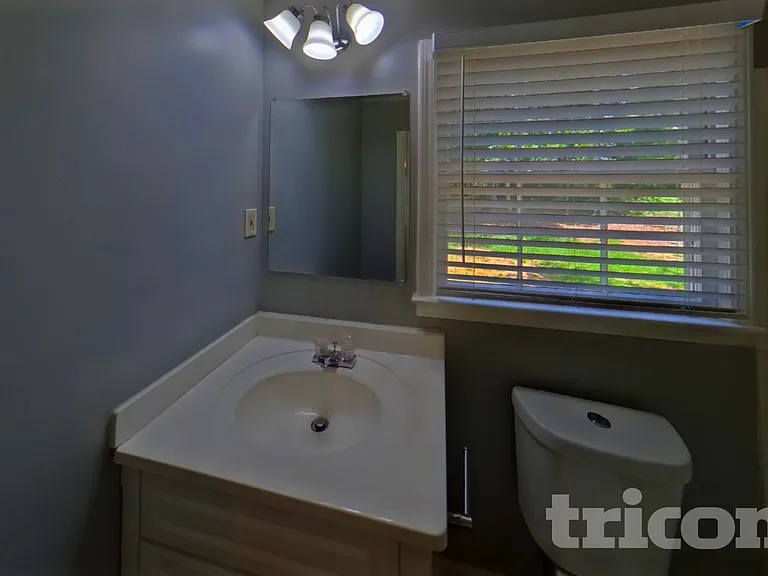 4217 S Martin Way — Photo 6