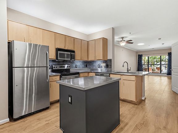5th image of 1803 Broadway APT 112