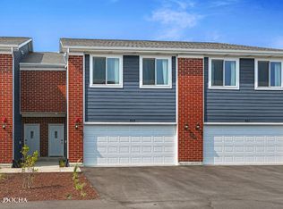 1234 Gillespie Ln, Yorkville, IL