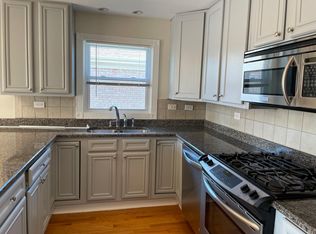 6166 N Melvina Ave APT 2, Chicago, IL 60646
