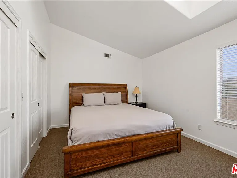 220 Hans Pl — Photo 31