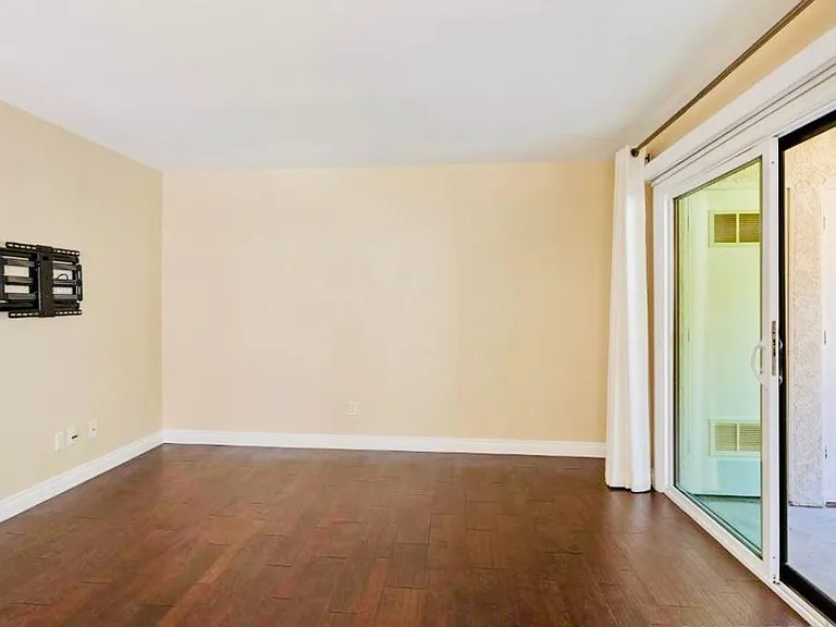 8536 Summerdale Rd #103 — Photo 9