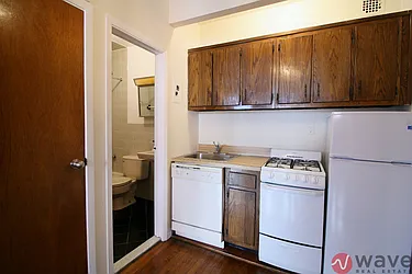 Rented by Wave Real Estate Group