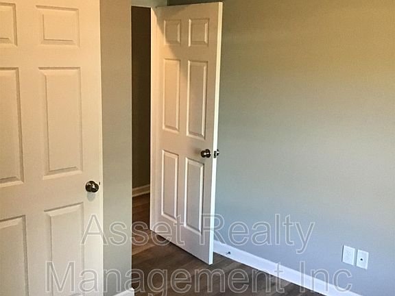 5th image of 2817 Colt Dr APT 2