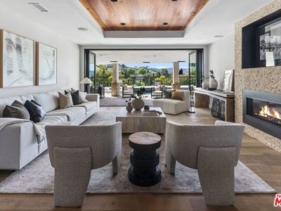 3511 Cody Rd, Sherman Oaks, CA, 91403