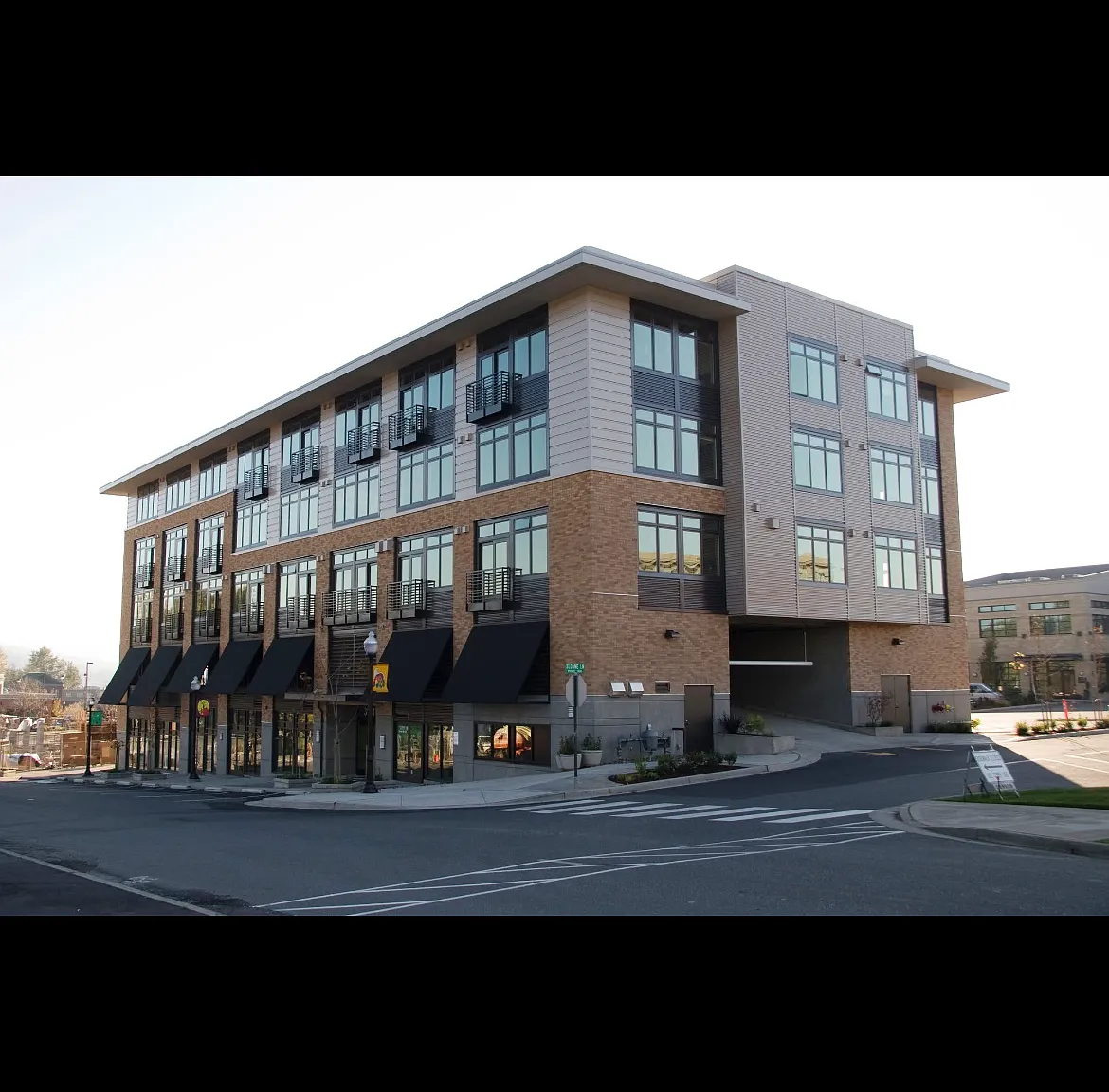1 bed, 850 sqft, $1,900 — Photo 1