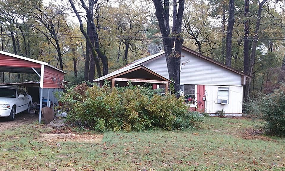 Cute home. Not all finished. Large 3 bedrooms. Nice front deck with privacy.