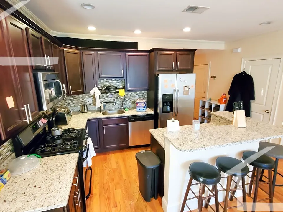 11 Sparhawk St #14