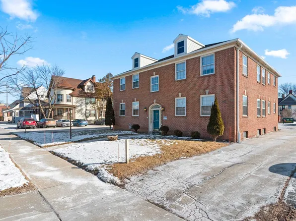 325 S Jefferson St, Green Bay, WI 54301