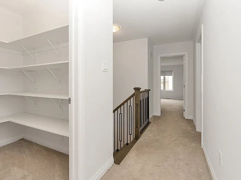 1372 Harrington St #1372 HARRINGTON ST — Photo 7