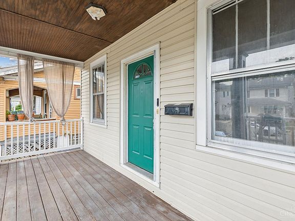 2nd image of 21 Glenwood Ave