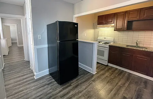 1242 W Allegheny Ave #1R Photo 1