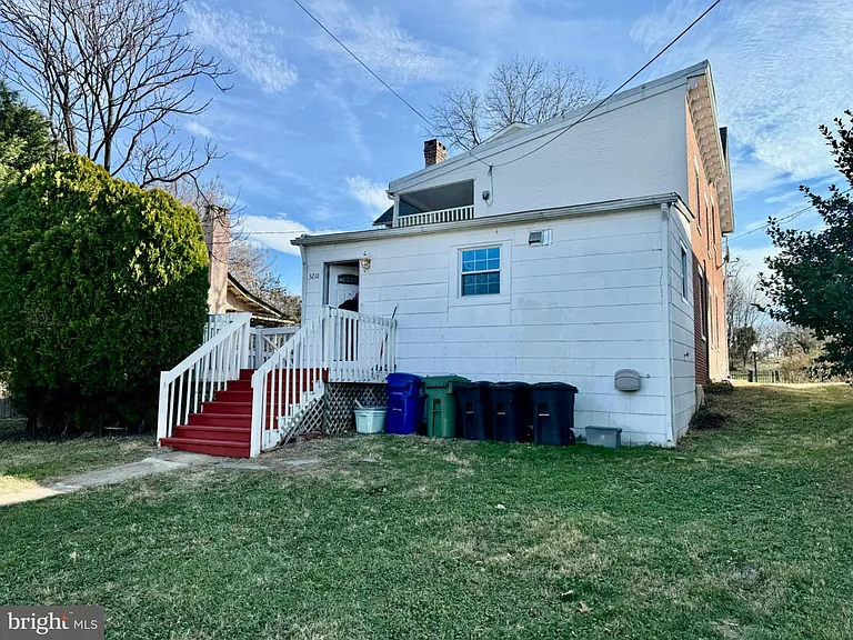 3210 Harford Rd — Photo 33