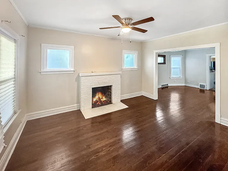 525 N Taylor Ave — Photo 2