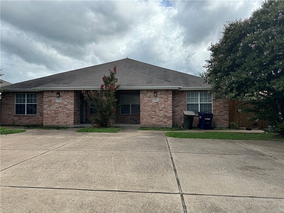 1st image of 2324 Pheasant Ln