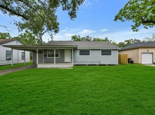 708 E Republic Ave, Baytown, TX 77520