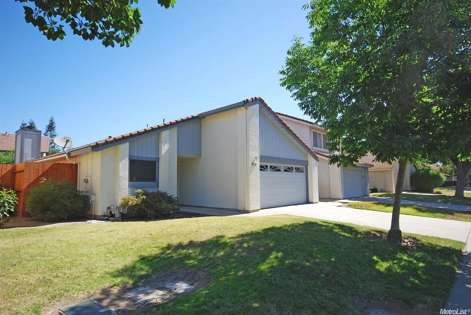 1709 Brett Ln photo 1