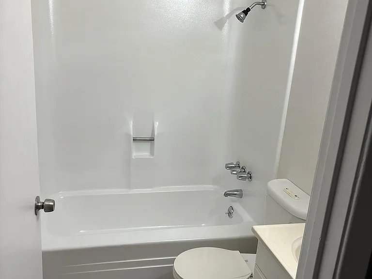 4807 Castle Pnes — Photo 14