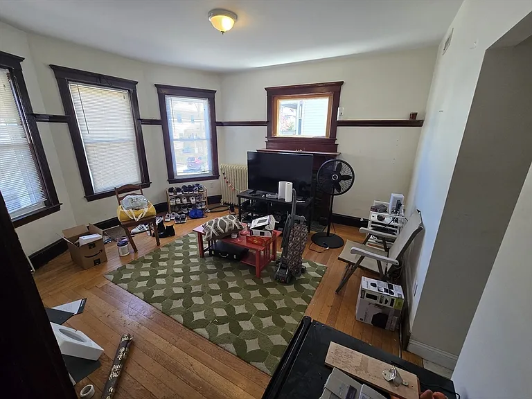 29 Mapleton St #1 — Photo 8