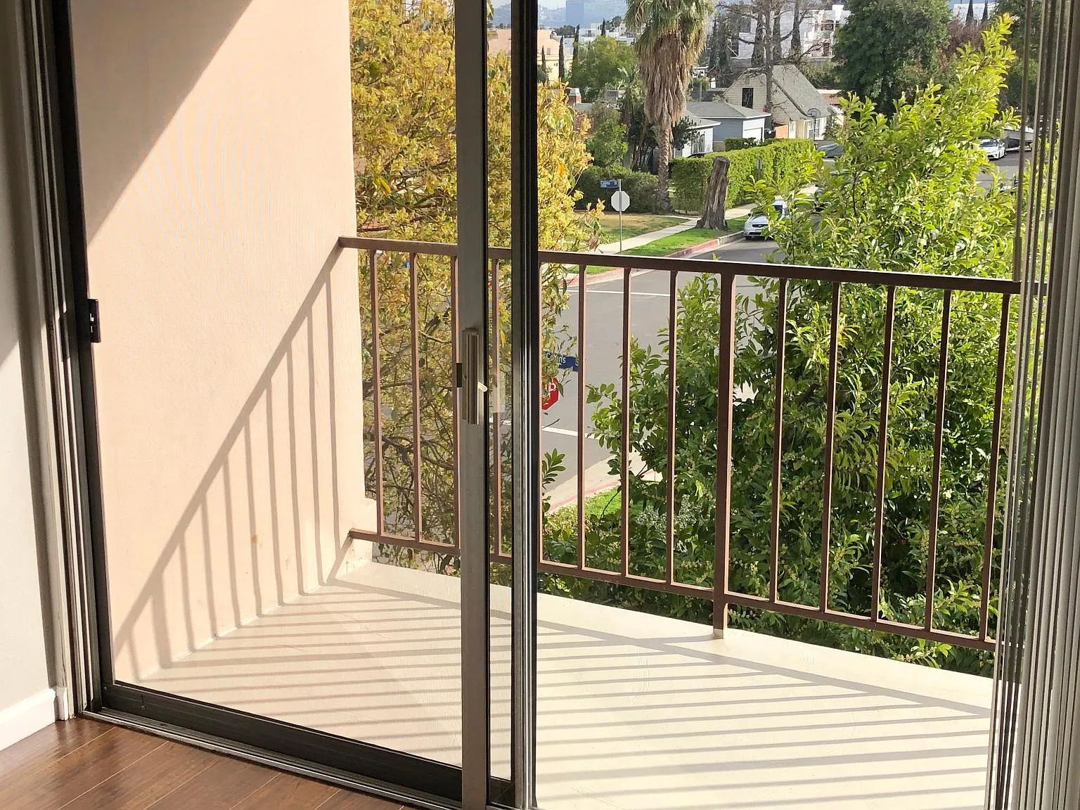 1 bed, 800 sqft, $1,975 — Photo 3