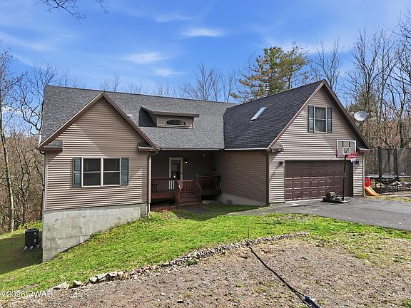 5th image of 112 Maple Ridge Dr