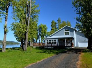89 Ostervold Rd, Cathlamet, WA 98612