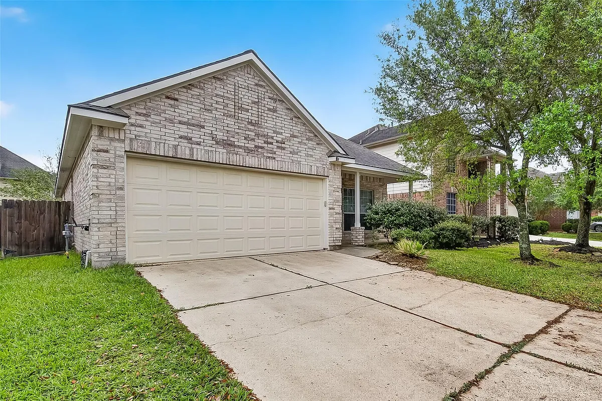 Building Photo - 6431 Applewood Forest Dr