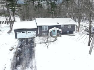 332 Bluebird Dr, Colchester, VT 05446