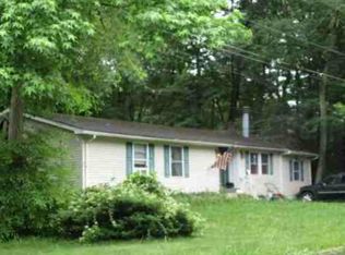 910 Poe Ave, Clayton, NJ 08312