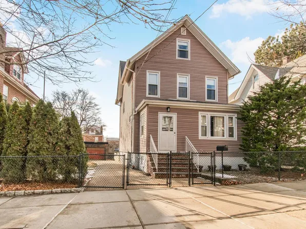 130 East 236th Street, Bronx, NY 10470