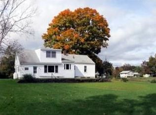 1204 S East St, Amherst, MA 01002