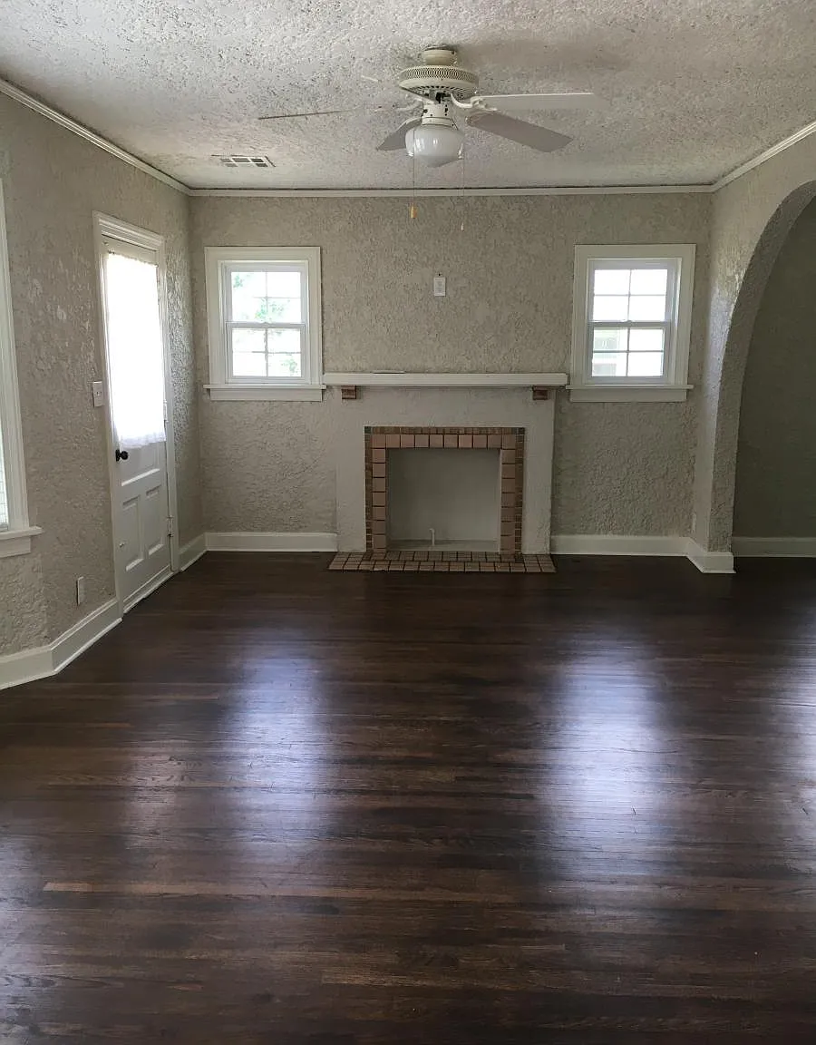 2 bed, 952 sqft, $1,350 — Photo 2