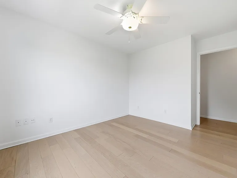 20104 Westerly Ave — Photo 33