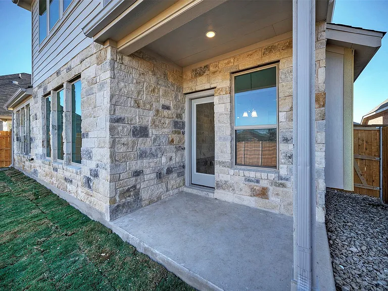 2428 Demorse Dr — Photo 24